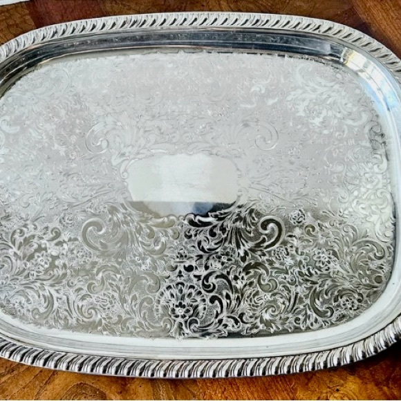 Elegant Silver Plated Serving Tray - Picture 1 of 9